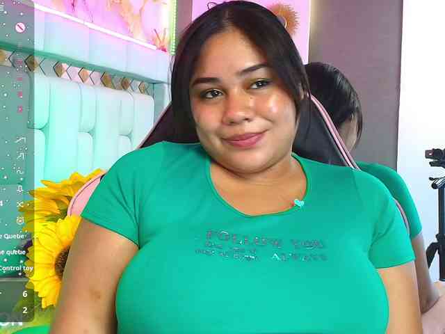 Aisha-Saadi webcam