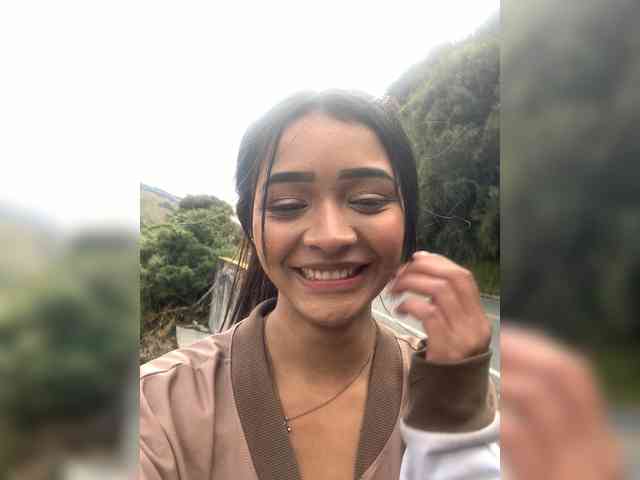 Kylie-06 webcam