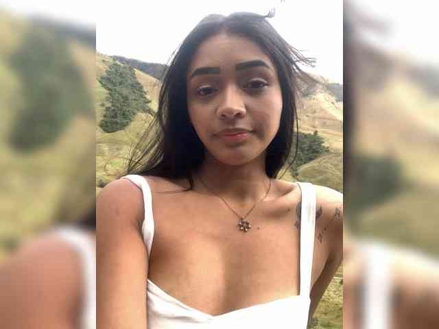 Kylie-06 webcam