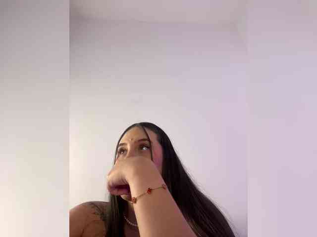Modelo: -isabella-hot-
