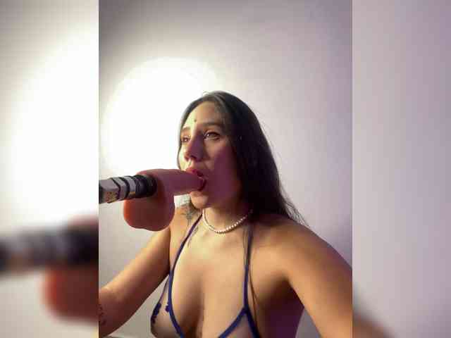 -isabella-hot- webcam