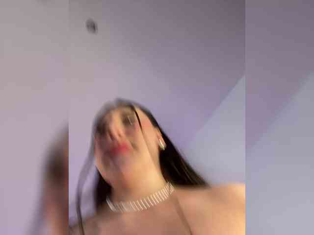 -isabella-hot- webcam