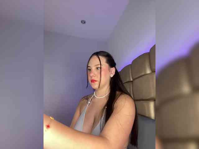 -isabella-hot- webcam