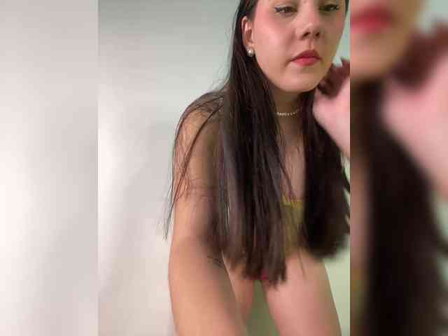 -isabella-hot- webcam