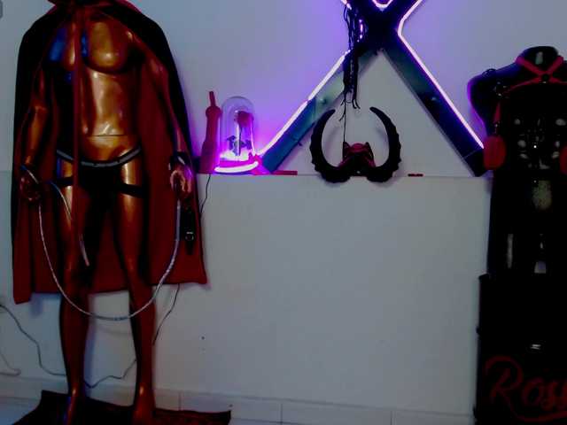 LILITHMADAME live cam preview