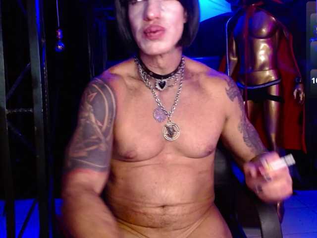 LILITHMADAME live cam