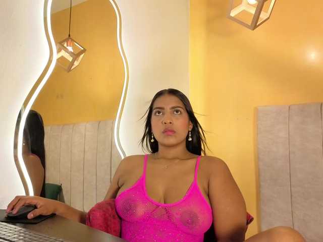 zoe-hamilton live cam on BongaCams
