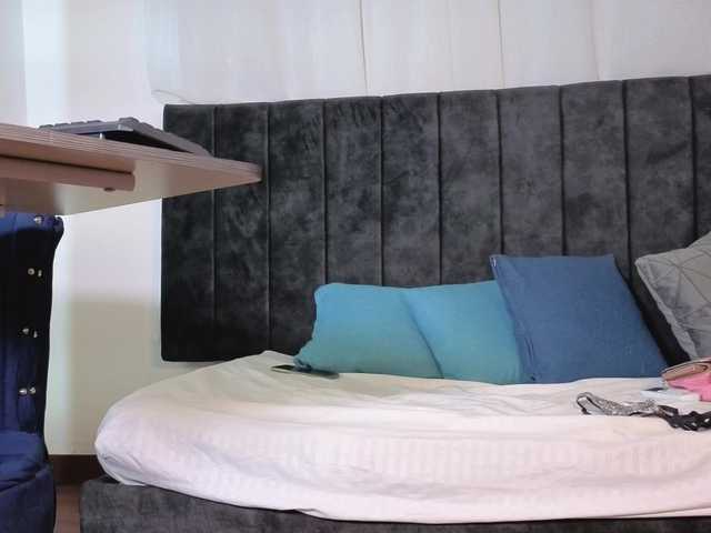 zoe-hamilton live cam on BongaCams