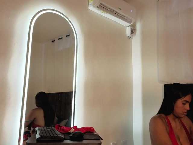 zoe-hamilton live cam on BongaCams