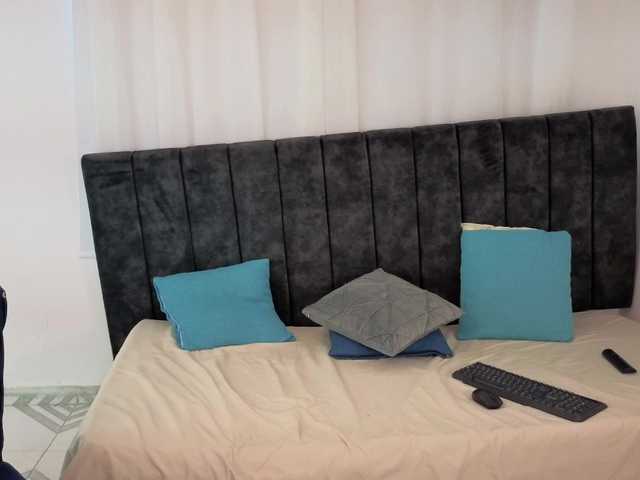 zoe-hamilton live cam on BongaCams