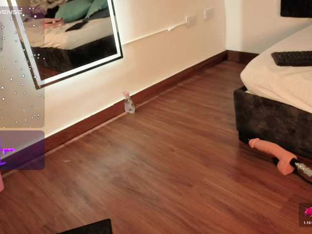 zoe-hamilton live cam on BongaCams