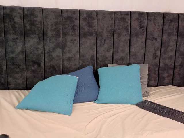 zoe-hamilton live cam on BongaCams