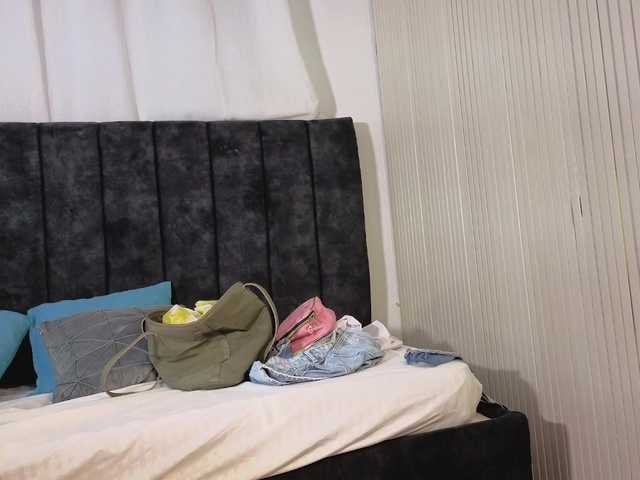 zoe-hamilton live cam on BongaCams