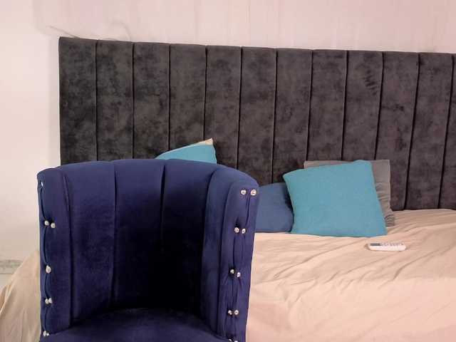 zoe-hamilton live cam on BongaCams
