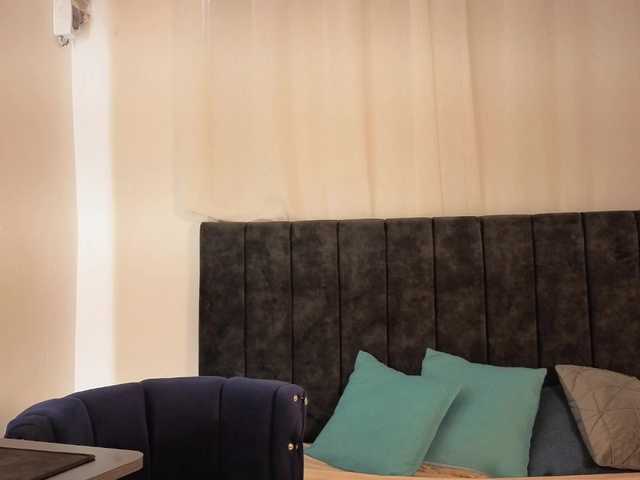 zoe-hamilton live cam on BongaCams