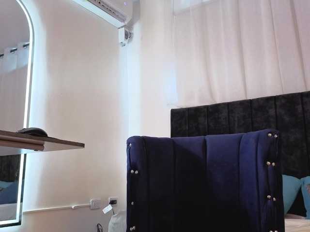 zoe-hamilton live cam on BongaCams