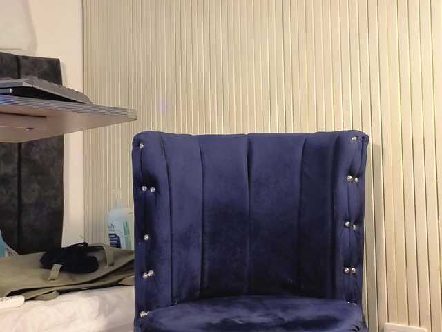 zoe-hamilton live cam on BongaCams