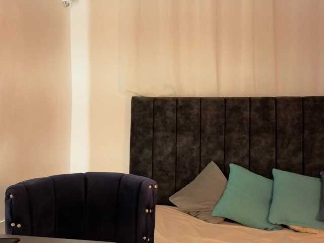 zoe-hamilton live cam on BongaCams