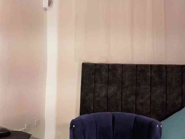 zoe-hamilton webcam