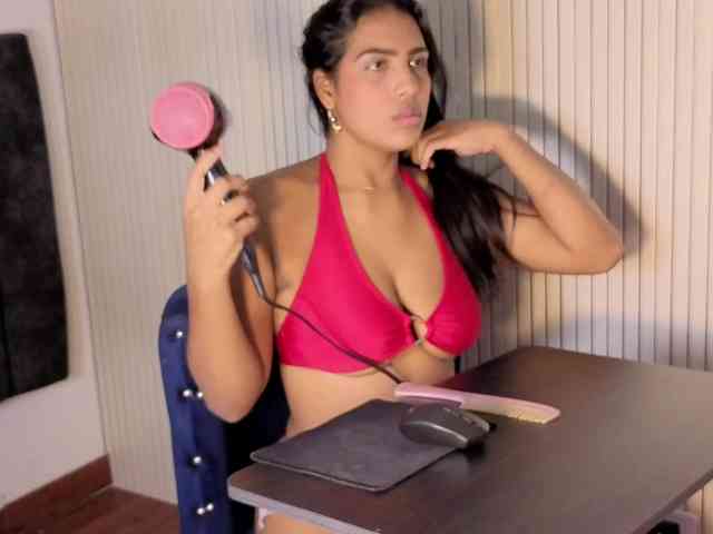 zoe-hamilton webcam