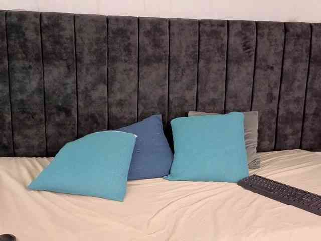 zoe-hamilton webcam