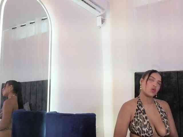 zoe-hamilton webcam