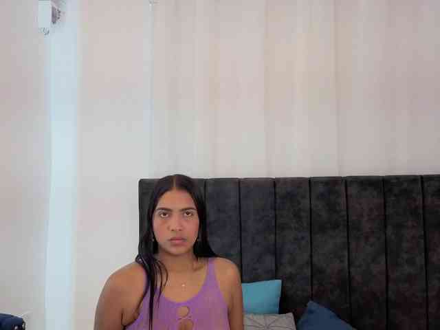 zoe-hamilton webcam