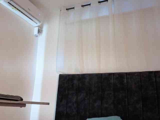 zoe-hamilton webcam