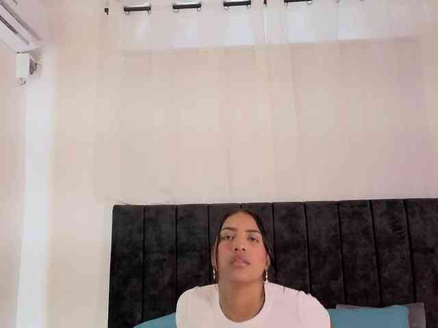 zoe-hamilton webcam