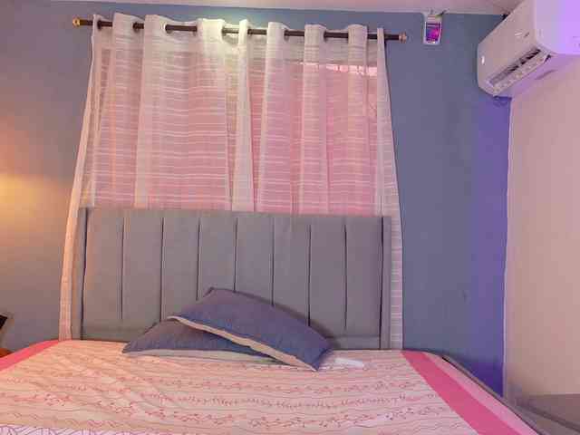 zoe-hamilton webcam