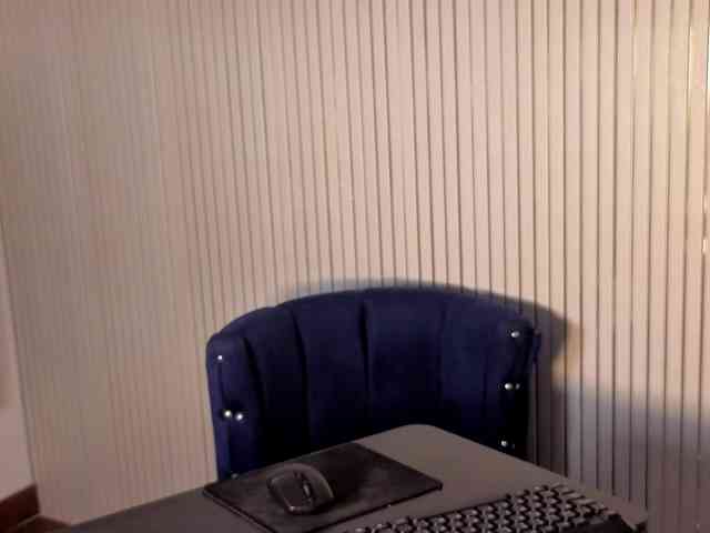 zoe-hamilton webcam