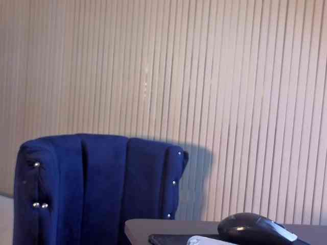 zoe-hamilton webcam