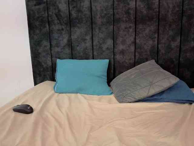 zoe-hamilton webcam