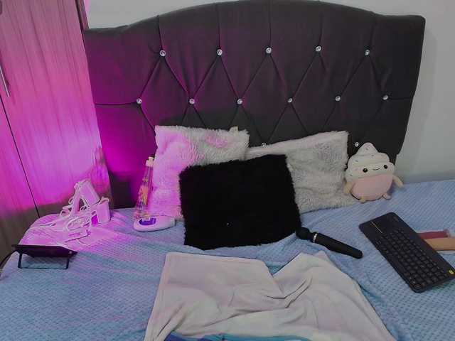 Danna-Velvet live cam on BongaCams