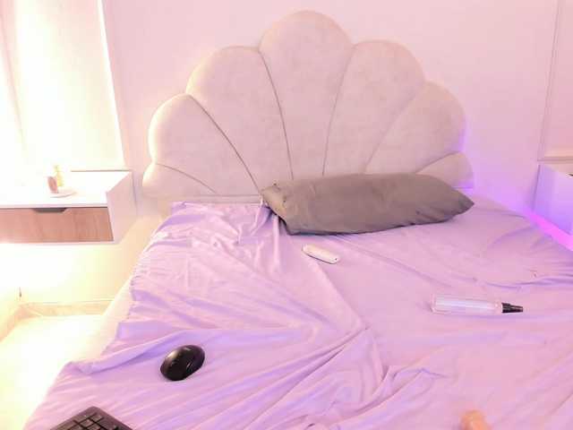 Marirousel live cam on BongaCams