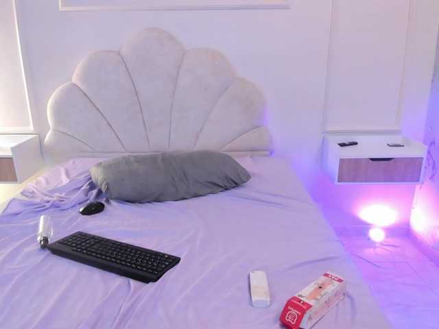 Marirousel live cam on BongaCams