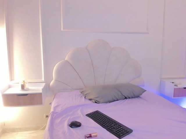 Marirousel live cam on BongaCams