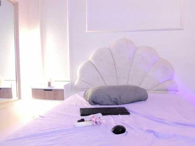 Marirousel live cam on BongaCams