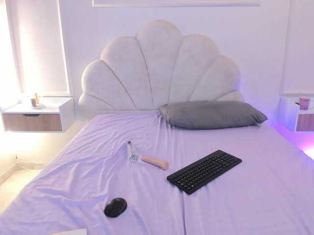 Marirousel live cam on BongaCams