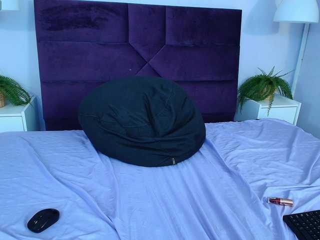 Marirousel live cam on BongaCams