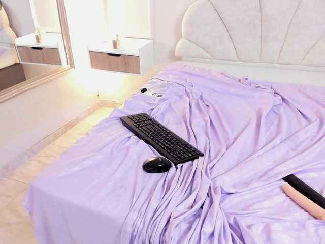 Marirousel live cam on BongaCams