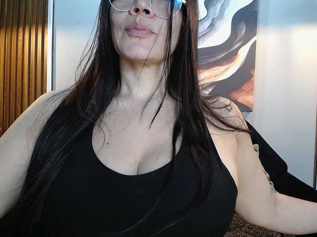 SrtaJennCroft live cam on BongaCams