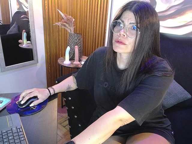 SrtaJennCroft live cam
