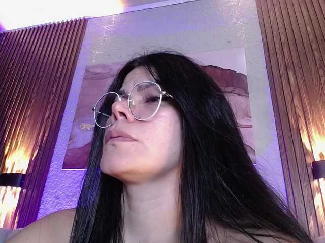 SrtaJennCroft live cam on BongaCams