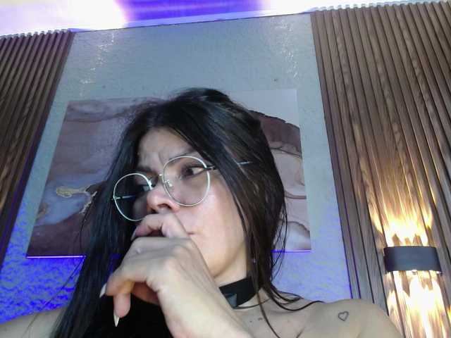 SrtaJennCroft live cam on BongaCams