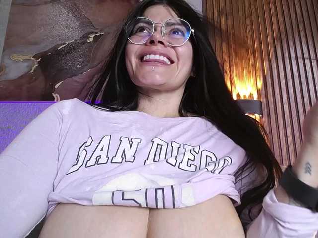 SrtaJennCroft live cam on BongaCams