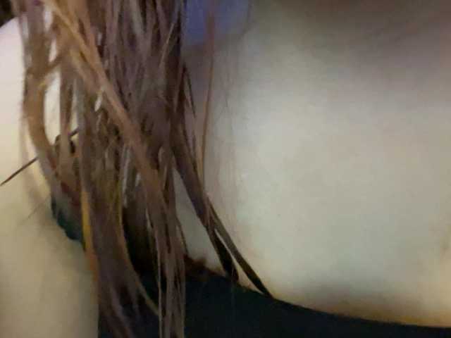 yourbaee2929 live cam on BongaCams