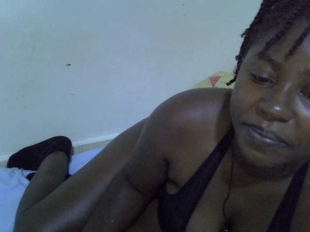 Sexy-molly, live now on BongaCams