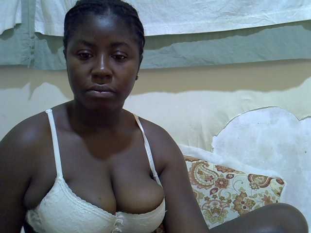 Sexy-molly live cam on BongaCams