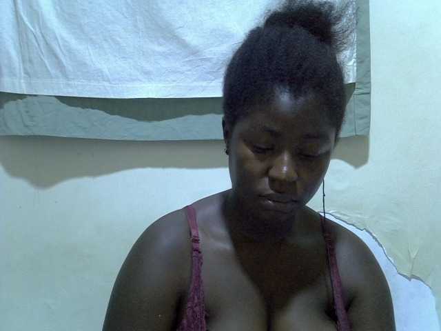Sexy-molly live cam on BongaCams